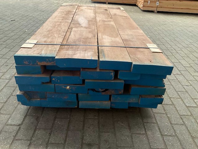 Amerikaans noten planken 65 mm ca. 0,9 m³ - afbeelding 3 van  5