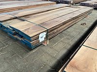 Amerikaans noten planken voorgeschaafd op 23 mm ca. 0,3 m³ - afbeelding 1 van  5
