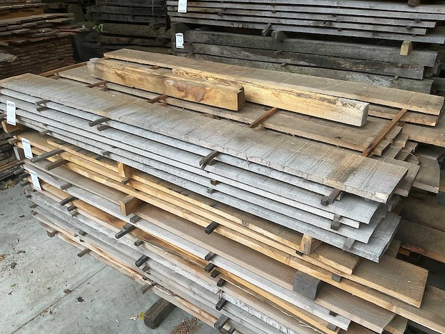 Amerikaanse eiken planken 29 mm 0,224 m3 - afbeelding 1 van  5