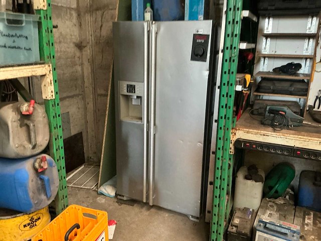 Amerikaanse koelkast lg - afbeelding 1 van  8