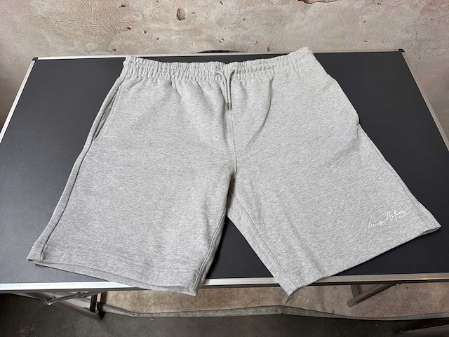 Amisi short - afbeelding 1 van  3