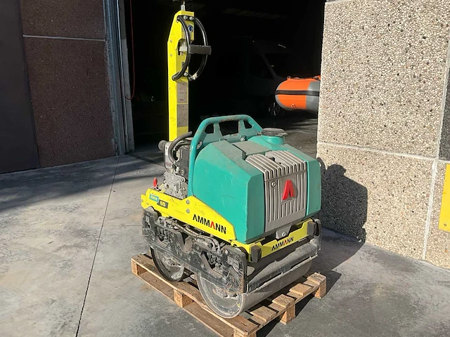 Amman arw 65 ammann arw 65 tandem vibratieroller – diesel tandem vibratieroller - afbeelding 1 van  13