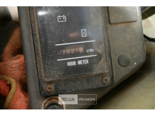 Ammann yanmar graafmachine - afbeelding 4 van  13