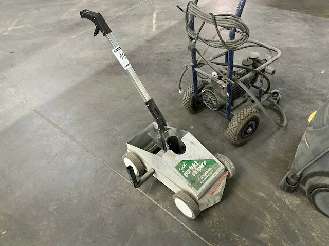 Ampere perfect stripper lijnspuitwagen - afbeelding 1 van  3