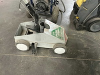 Ampere perfect stripper lijnspuitwagen - afbeelding 3 van  3