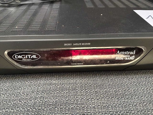 Amstrad srx2001 satelietontvanger - afbeelding 2 van  9