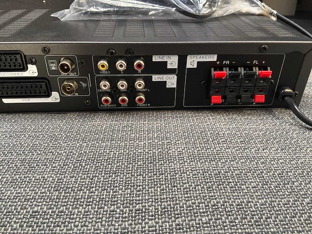 Amstrad srx2001 satelietontvanger - afbeelding 6 van  9
