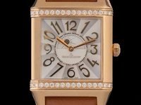 An 18ct rose gold and diamond jaeger-lecoultre reverso squadra, ref. 234.2.46 - afbeelding 5 van  12