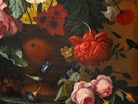 An abundant flower still life with a snail, 19thc, oil on canvas 80 x 65 cm. (31 1/2 x 25.5 in.), frame: 99 x 83 cm. (38.9 x 32.6 in.) - afbeelding 4 van  12