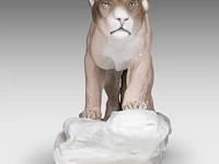 An amphora porcelain figurine of a lioness by arthur strasser (1854-1927) 25 x 44 cm. (9.83 x 17.32 in.) - afbeelding 6 van  12