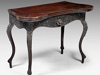 An anglo-indian carved hardwood fold-over card table, 19thc, h 78 cm - w 108 cm - afbeelding 6 van  9