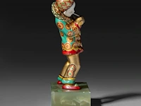 An art deco chryselephantine sculpture of a pierrot on an onyx base, interwar period, total h 12 cm - sculpture h 9,5 cm - total weight 390g (+) - afbeelding 9 van  13