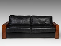 An art deco style burr wood and black leather settee 80 x 205 x 90 cm. (31 1/2 x 80.70 x 35.42 in.) - afbeelding 2 van  7