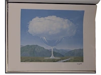 An art folder 'la philosophie et la peinture' containing 7 lithographs by rené magritte (1898-1967), edition by marcel paquet (1979-80), h.c., n° 22/40 folio size: 73.5 x 52.5 cm. (28.94 x 20.67 in.) - afbeelding 2 van  19