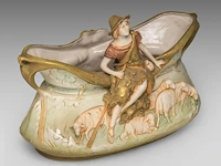 An art nouveau royal dux figural centrepiece 26 x 40 cm. (10.24 x 15 3/4 in.) - afbeelding 5 van  9