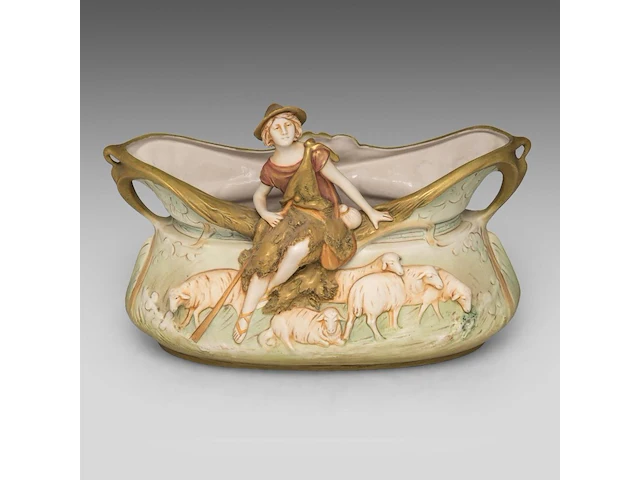 An art nouveau royal dux figural centrepiece 26 x 40 cm. (10.24 x 15 3/4 in.) - afbeelding 6 van  9