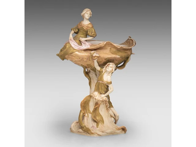 An art nouveau royal dux figural centrepiece 52 x 38 cm. (20.46 x 14.96 in.) - afbeelding 8 van  11