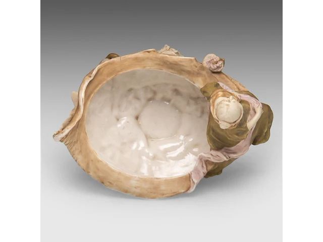 An art nouveau royal dux figural centrepiece 52 x 38 cm. (20.46 x 14.96 in.) - afbeelding 9 van  11