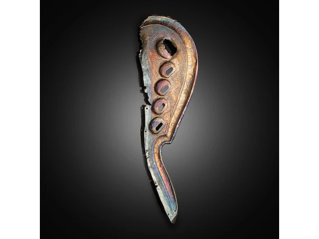 An assembled group of chinese repoussé gilt silver saddle ornaments, liao dynasty (907 - 1125) - afbeelding 2 van  28
