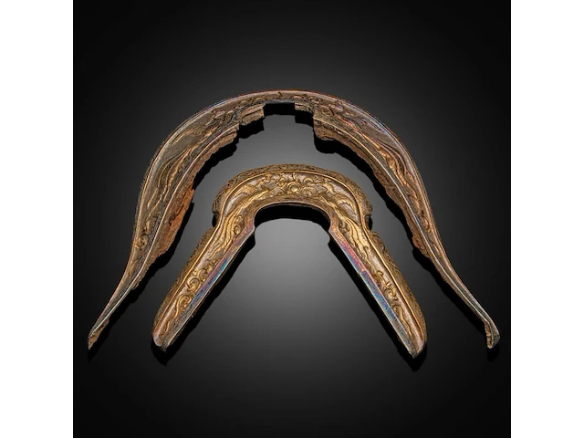 An assembled group of chinese repoussé gilt silver saddle ornaments, liao dynasty (907 - 1125) - afbeelding 7 van  28