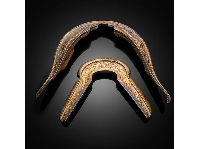 An assembled group of chinese repoussé gilt silver saddle ornaments, liao dynasty (907 - 1125) - afbeelding 22 van  28