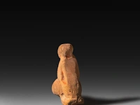 An egyptian phallic limestone figure, new kingdom 7.5 x 11 cm. (2.95 x 4.33 in.) - afbeelding 3 van  5