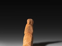 An egyptian phallic limestone figure, new kingdom 7.5 x 11 cm. (2.95 x 4.33 in.) - afbeelding 4 van  5