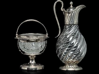 An english silver and glass ewer and a dutch silver bonbonnière, h 22 - 29 cm - afbeelding 3 van  6