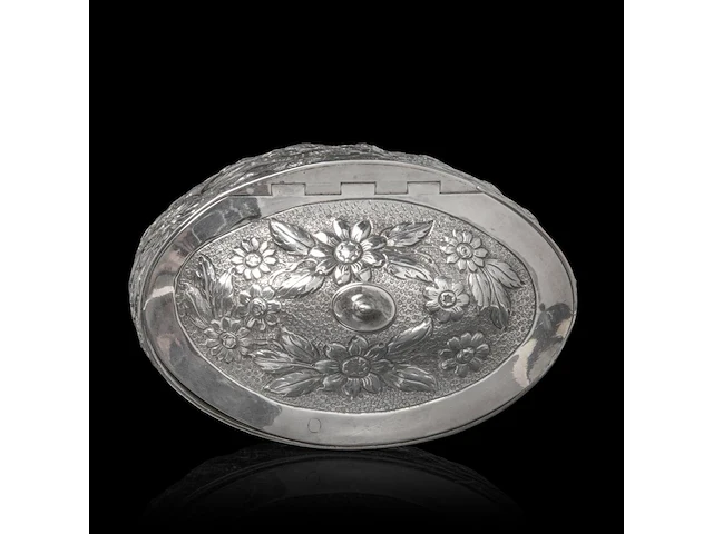 An english silver tea caddy, hallmark london, maker's mark william vincent, weight: 380 g - afbeelding 5 van  6