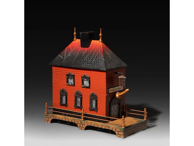 An erotic 'maison d'amour' toy house by bing spielwaren, nürnberg, ca. 1930, h 26,5 - w 26 - d 11 cm 26 cm. (10.24 in.) - afbeelding 1 van  5