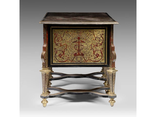 An exceptional and very rare louis xiv boulle marquetry bureau mazarin 84 x 124 x 74 cm. (33.07 x 48.82 x 29.12 in.) - afbeelding 3 van  7