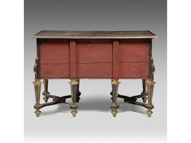 An exceptional and very rare louis xiv boulle marquetry bureau mazarin 84 x 124 x 74 cm. (33.07 x 48.82 x 29.12 in.) - afbeelding 4 van  7