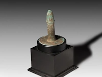 An exceptional antique bronze khmer deflorator, 15/16thc, cambodia 11 cm. (4.33 in.) - afbeelding 2 van  4