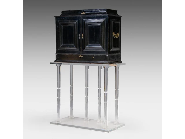 An exceptional antwerp baroque ebony and ebonised cabinet inset with painted copper panels with old testamentic scenes, ca. 1650 77 x 87 x 40 cm. (30.30 x 34 1/4 x 15 3/4 in.), with the plexi stand: 155 cm. (61.02 in.) - afbeelding 21 van  27