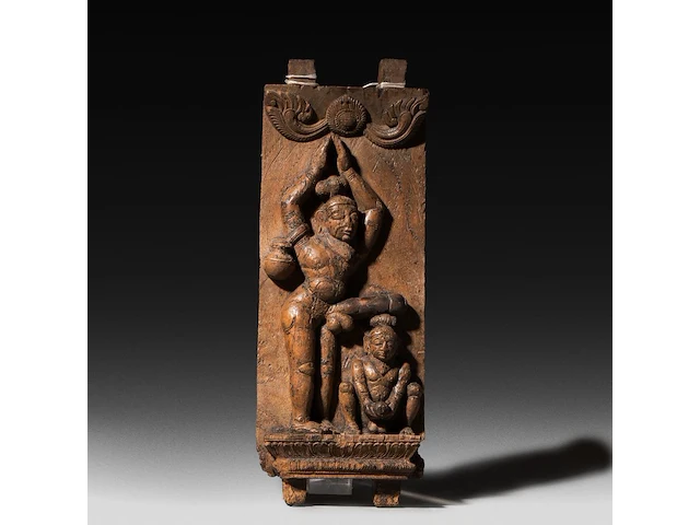 An exceptional carved wooden panel of a sadhu with an erection, tamil nadu, india, 19thc 51 x 20 cm. (20.07 x 7.87 in.) - afbeelding 1 van  4