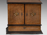 An exceptional napoleon iii musical animaton box with three dancing dolls, ca. 1900, alsace 48 x 55.5 x 35 cm. (18.89 x 21.85 x 13.77 in.) - afbeelding 2 van  7
