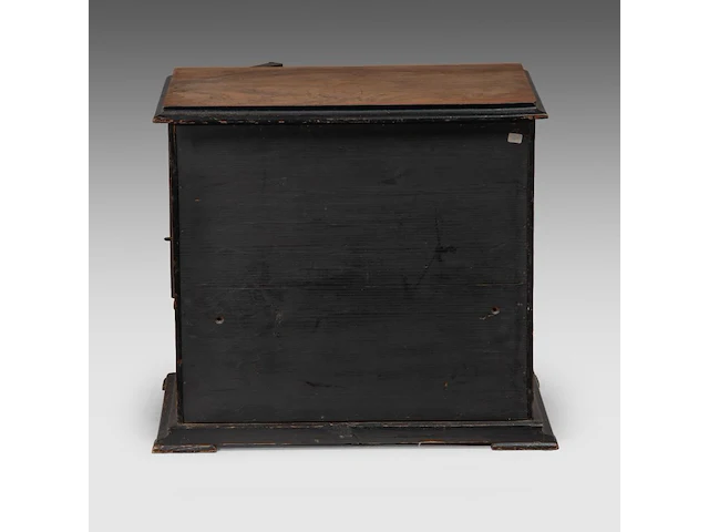 An exceptional napoleon iii musical animaton box with three dancing dolls, ca. 1900, alsace 48 x 55.5 x 35 cm. (18.89 x 21.85 x 13.77 in.) - afbeelding 6 van  7