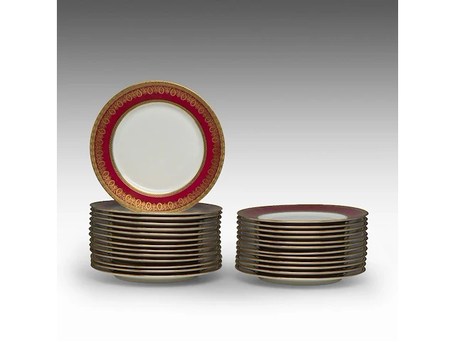 An extensive limoges porcelain service (100 pieces) - afbeelding 8 van  15
