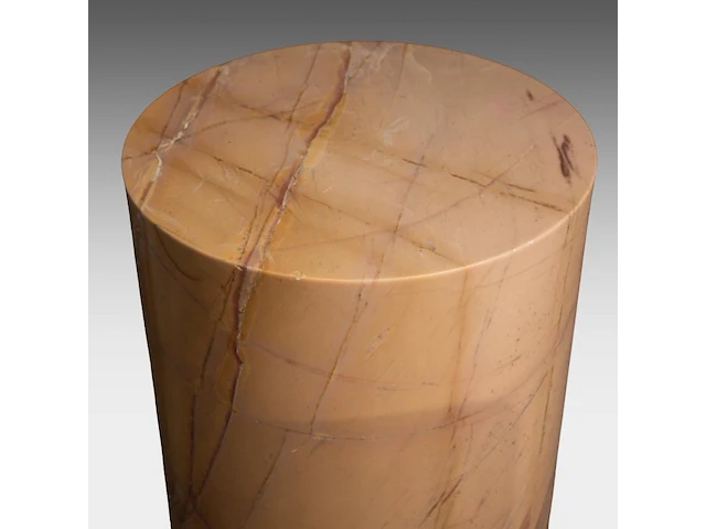 An imposing pair of yellow sienna and carrara marble columns 119 cm. (46.85 in.) - afbeelding 7 van  7