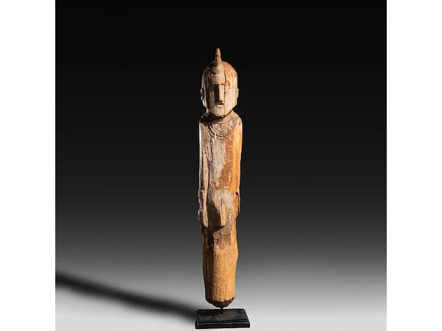 An impressive carved wooden waga memorial statue, konso people, ethiopia 130 cm. (51.17 in.) - afbeelding 1 van  6