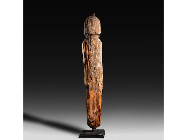 An impressive carved wooden waga memorial statue, konso people, ethiopia 130 cm. (51.17 in.) - afbeelding 3 van  6