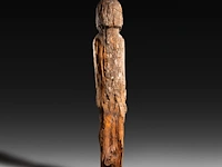 An impressive carved wooden waga memorial statue, konso people, ethiopia 130 cm. (51.17 in.) - afbeelding 3 van  6