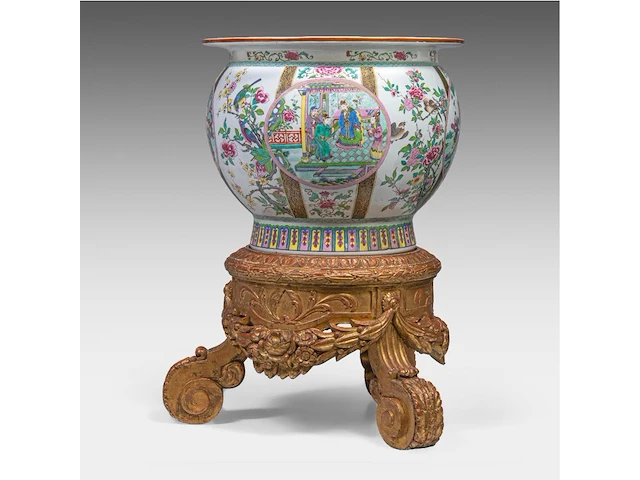 An impressive famille rose 'chinese romance of the western chamber' cachepot, 19thc, fitted on a matching base, total h 89,5 cm - afbeelding 2 van  7