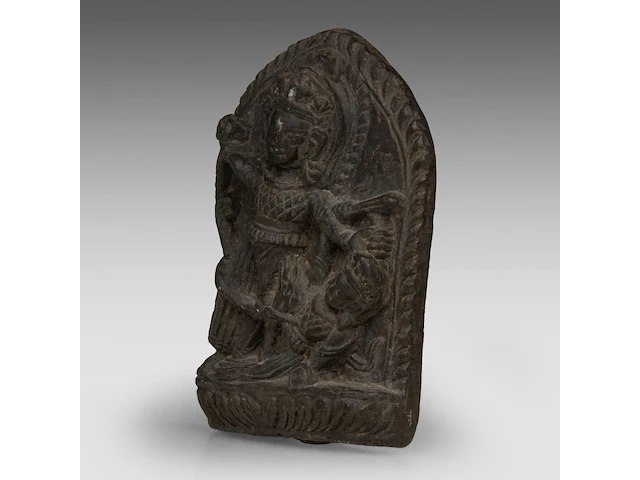 An indian grey stone stele of durga, pala period style, 14 x 9 cm - afbeelding 3 van  7