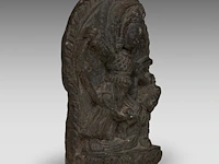 An indian grey stone stele of durga, pala period style, 14 x 9 cm - afbeelding 7 van  7