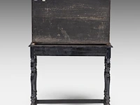 An interesting baroque cabinet-on-stand, decorated with ebony, rosewood, tortoiseshell, brass mounts and hand-painted alabaster plaques, 17thc the cabinet: 55 x 87.5 x 36 cm. (21.64 x 34.45 x 14.16 in.), with stand: 134 - afbeelding 5 van  8
