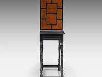 An interesting baroque cabinet-on-stand, decorated with ebony, rosewood, tortoiseshell, brass mounts and hand-painted alabaster plaques, 17thc the cabinet: 55 x 87.5 x 36 cm. (21.64 x 34.45 x 14.16 in.), with stand: 134 - afbeelding 6 van  8