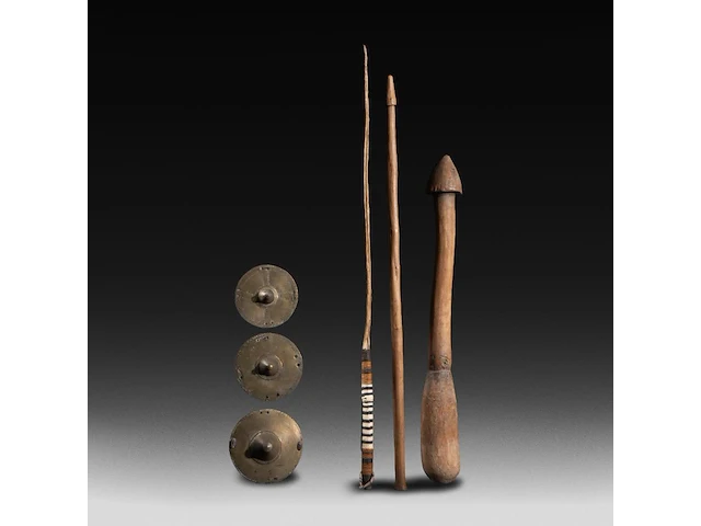 An interesting collection of ethiopian tribal items - afbeelding 1 van  4