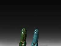 An interesting collection of semi-precious stone and bone phalluses from south east asia, l 22 cm (largest) - afbeelding 4 van  9