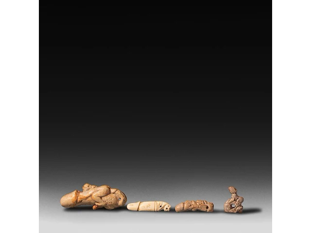 An interesting collection of semi-precious stone and bone phalluses from south east asia, l 22 cm (largest) - afbeelding 9 van  9